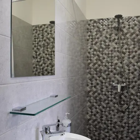 Haz A Tonal Apartment